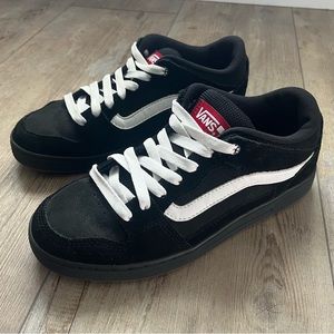 Vans Baxter Skate Shoes (NWOB)